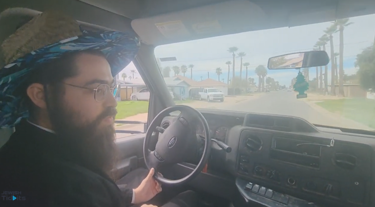 Doing the Cheder “Ice Cream Truck” Route on Purim Katan in Casa Grande, Arizona (Yiddish)